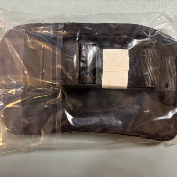 Lululemon everywhere belt bag 1L Black & White Pack of 2 - Picture 10 of 13